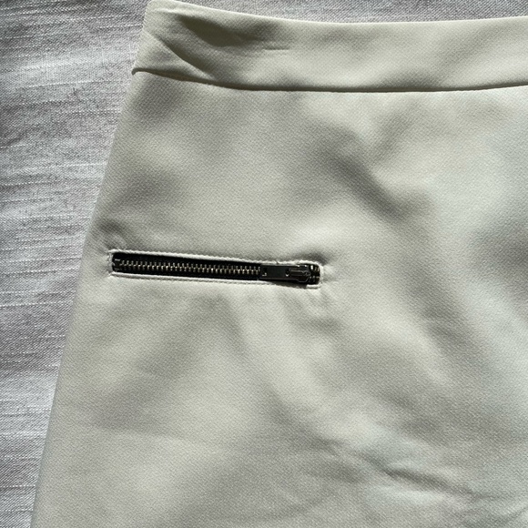 ZARA White Mini Zip Skirt - Picture 4 of 5